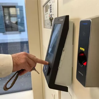 Comment le déploiement de Kelio a transformé la Gestion du Temps et de l'Accès à la Commune ?